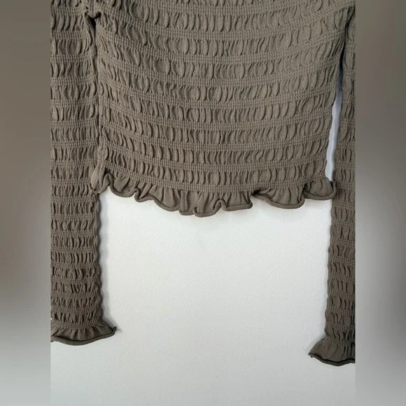 Zara Olive Green Smocked Crop Top – Long Sleeve – Size M - Picture 6 of 17